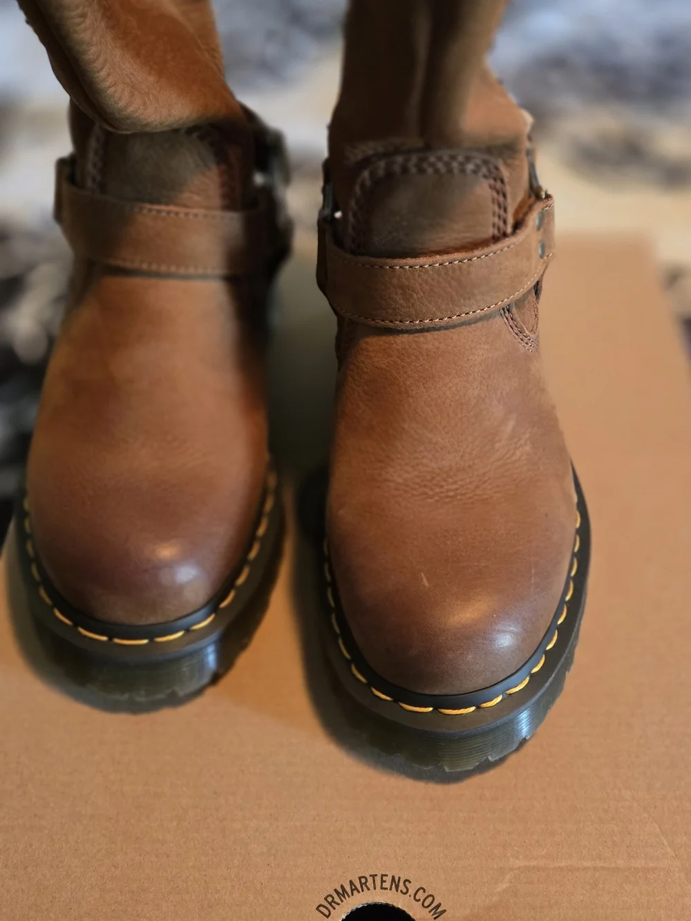 Dr. Martens Anistone Hi Boots - Brown - Picture 4 of 9